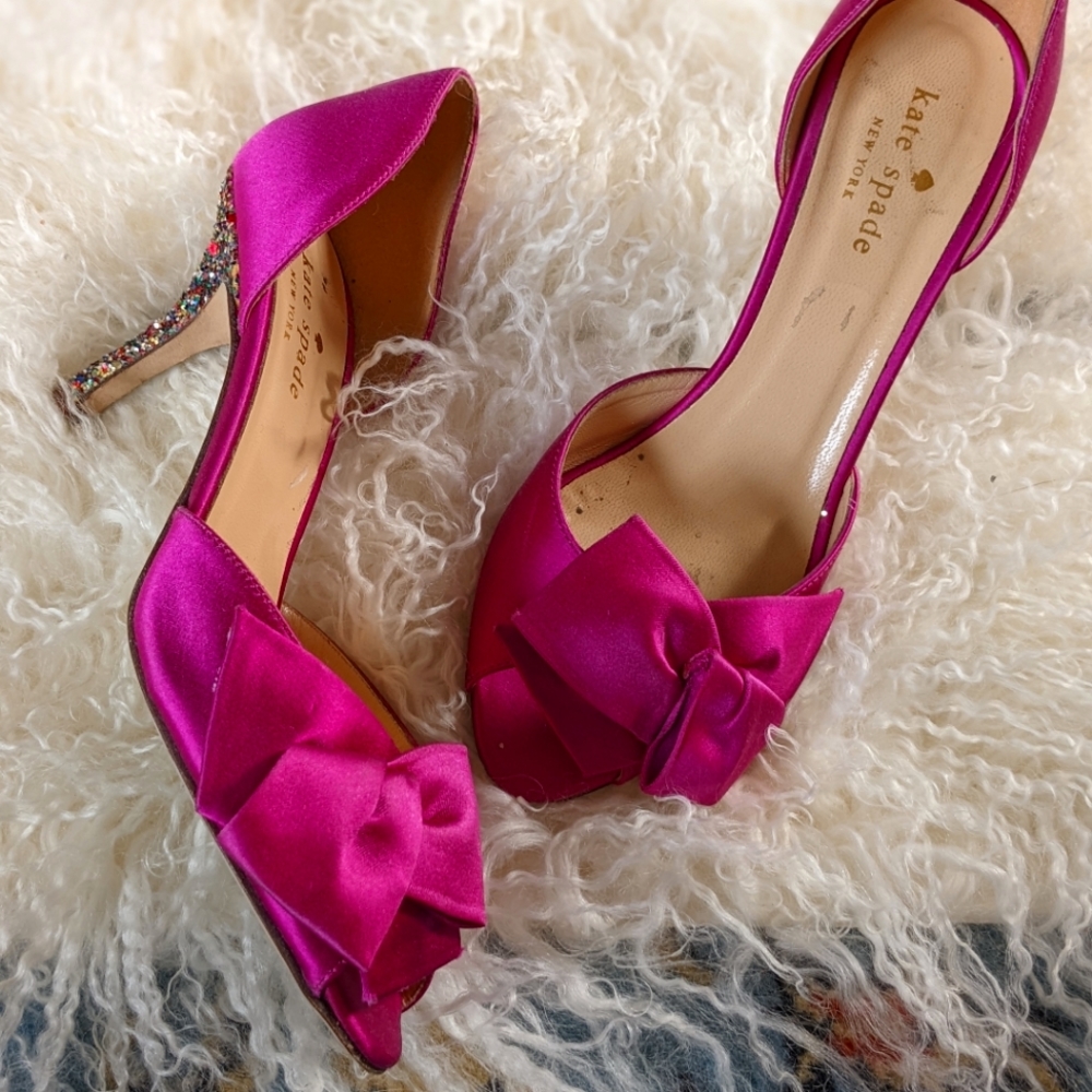 Kate Spade fuchsia sparkle pumps